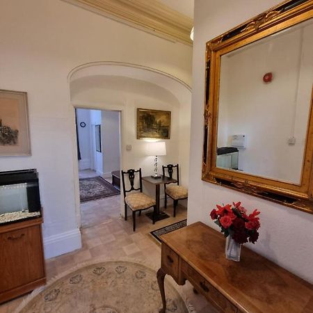 Large Flat Next To Port, Cliffs, Beach With Parking Dover Zewnętrze zdjęcie