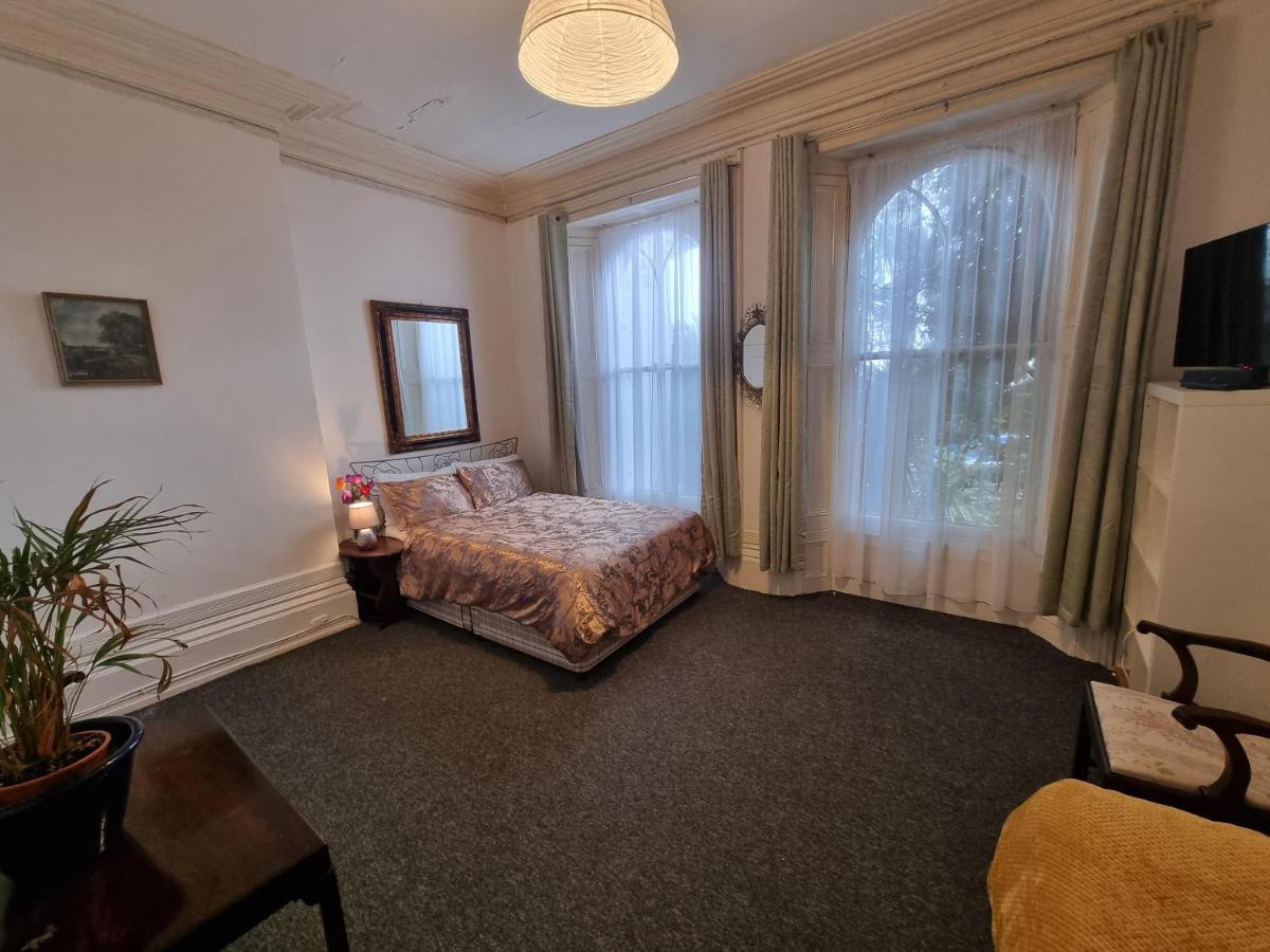 Large Flat Next To Port, Cliffs, Beach With Parking Dover Zewnętrze zdjęcie