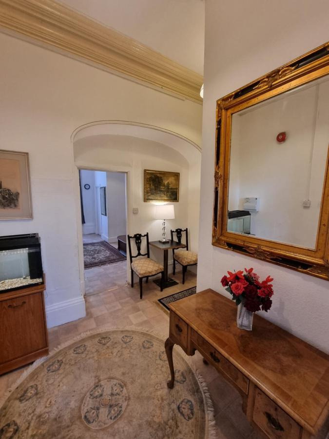 Large Flat Next To Port, Cliffs, Beach With Parking Dover Zewnętrze zdjęcie