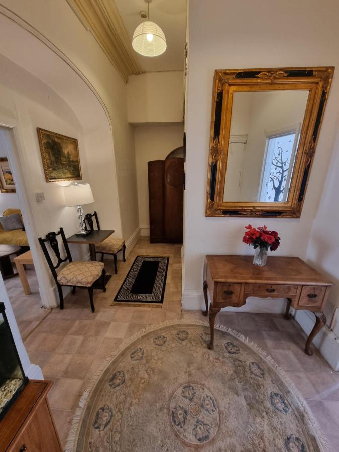 Large Flat Next To Port, Cliffs, Beach With Parking Dover Zewnętrze zdjęcie